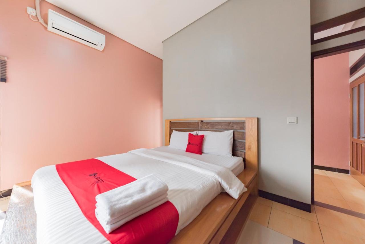 Hotel Reddoorz Syariah Near Politeknik Negeri Bandung Campus Cimahi Exterior foto